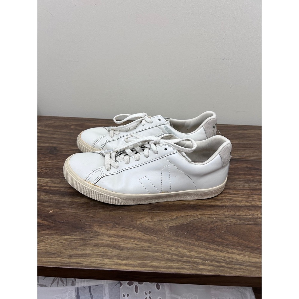 Veja Esplar White Leather Low Top Sneakers Womens Size 9 EU 40 Grey Suede Tab